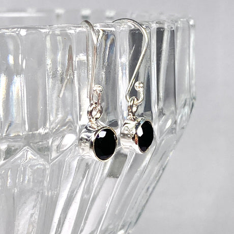 Black Onyx petite round faceted earrings R2363-BOR - Nature's Magick
