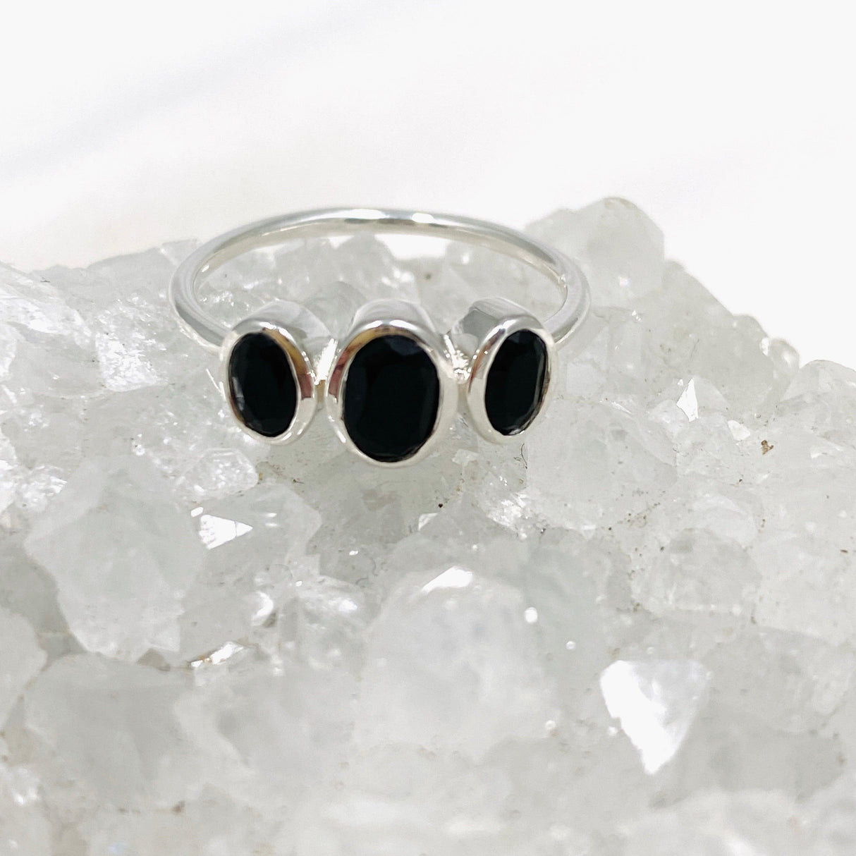Black Onyx Triple Stone Faceted Ring R3956 - Nature's Magick