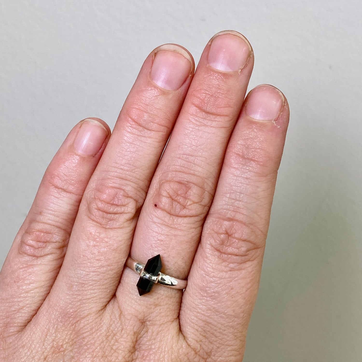 Black Spinel Double Point Ring RRR-24