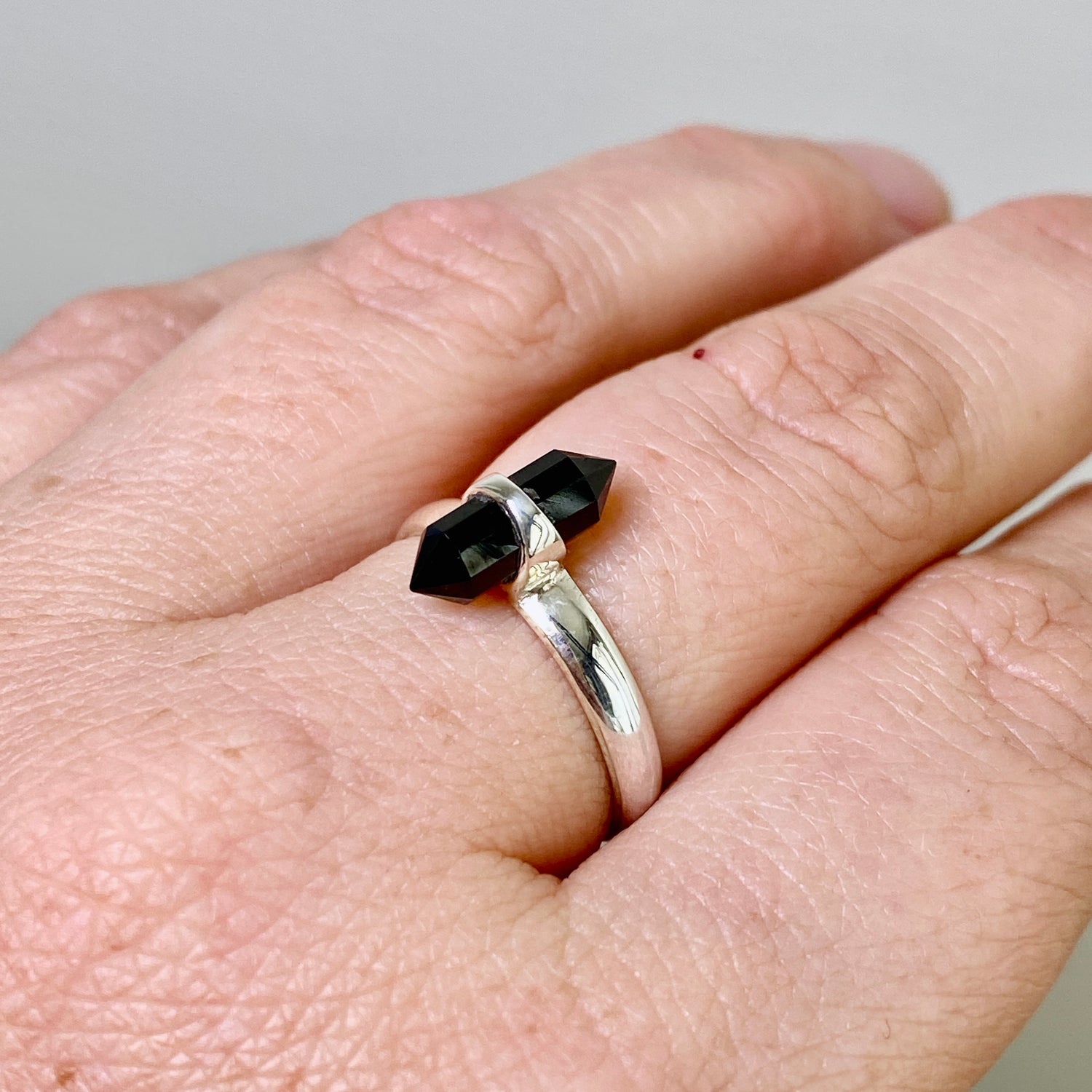Black Spinel Double Point Ring RRR-24