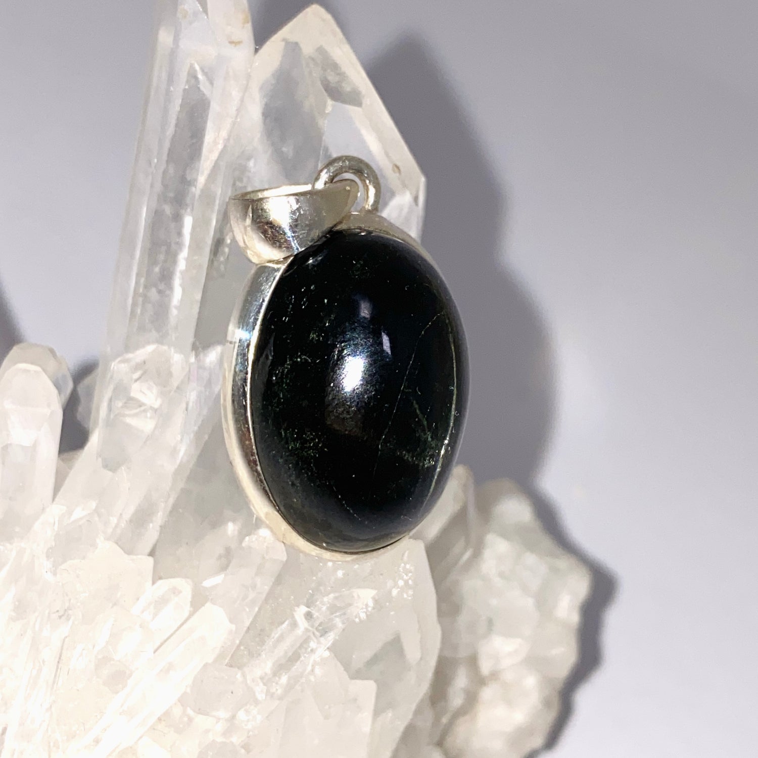 Black Star Diopside Oval Cabochon Pendant PPGJ1069