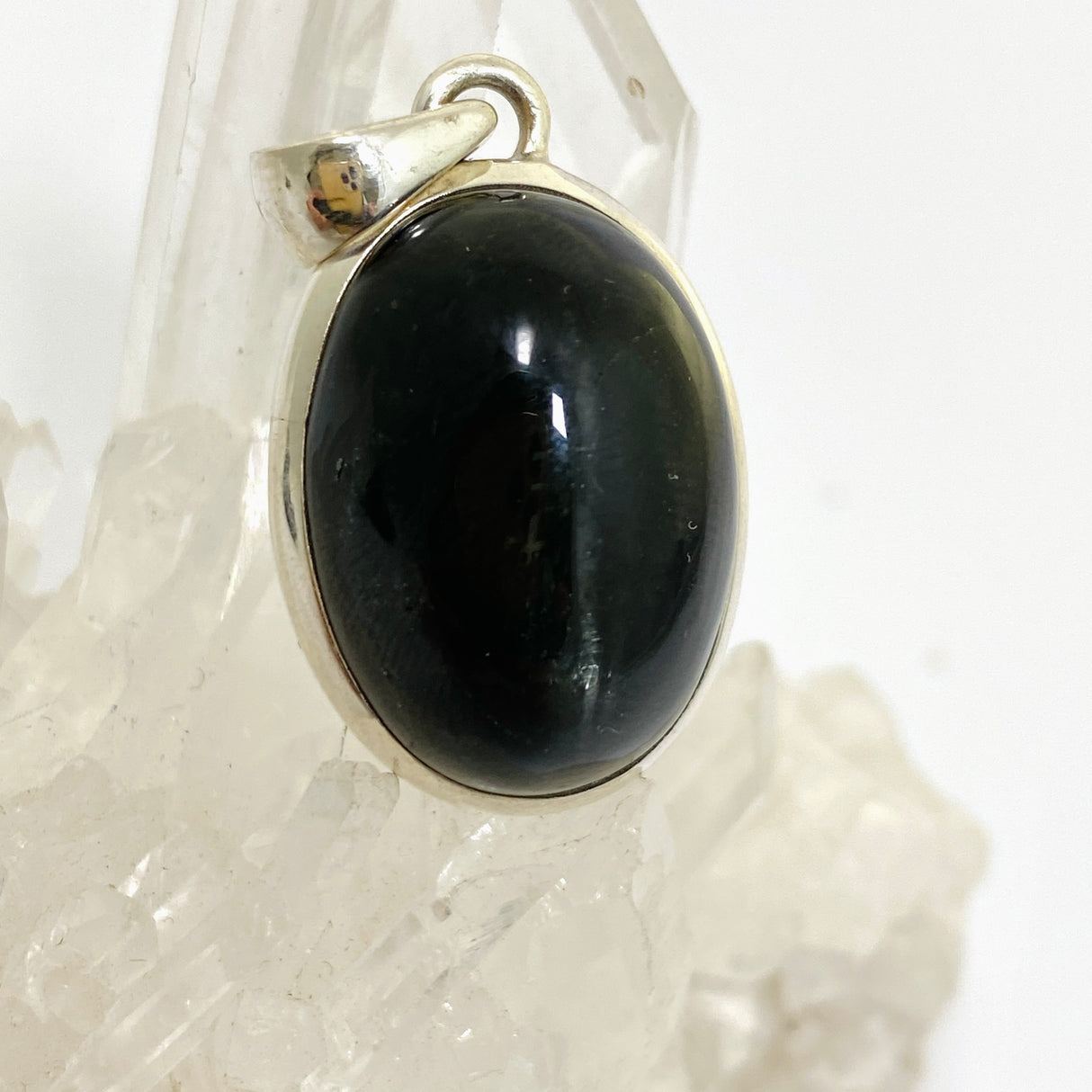 Black Star Diopside Oval Cabochon Pendant PPGJ1069