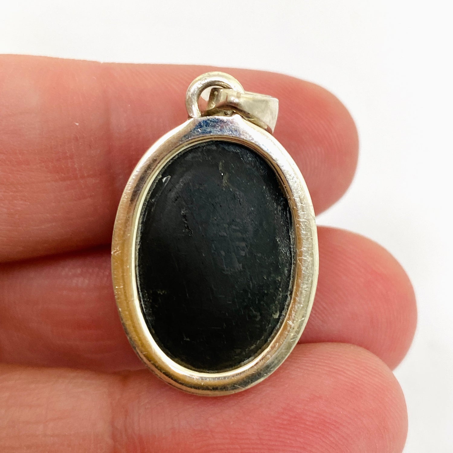 Black Star Diopside Oval Cabochon Pendant PPGJ1069