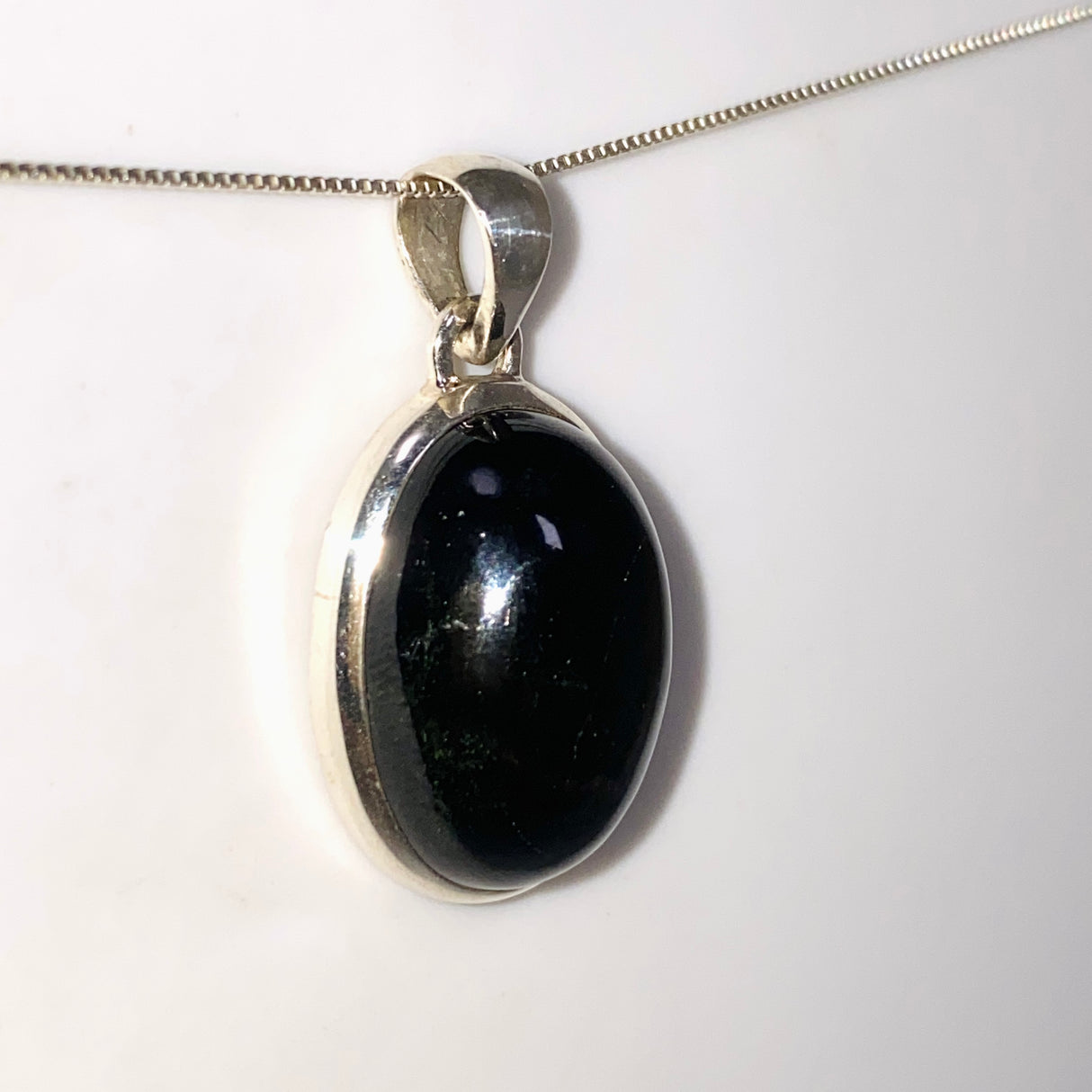 Black Star Diopside Oval Cabochon Pendant PPGJ1069