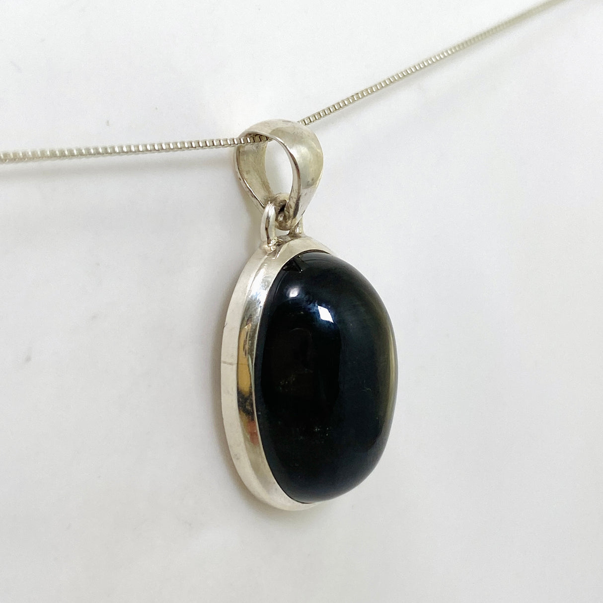Black Star Diopside Oval Cabochon Pendant PPGJ1069