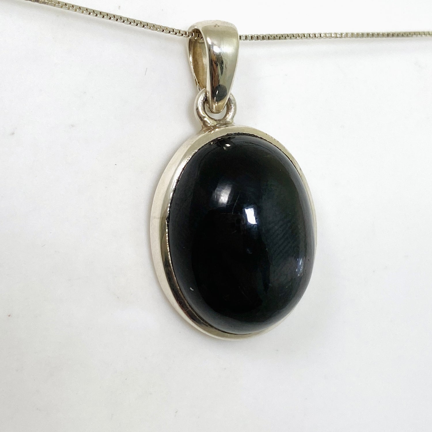 Black Star Diopside Oval Cabochon Pendant PPGJ1070