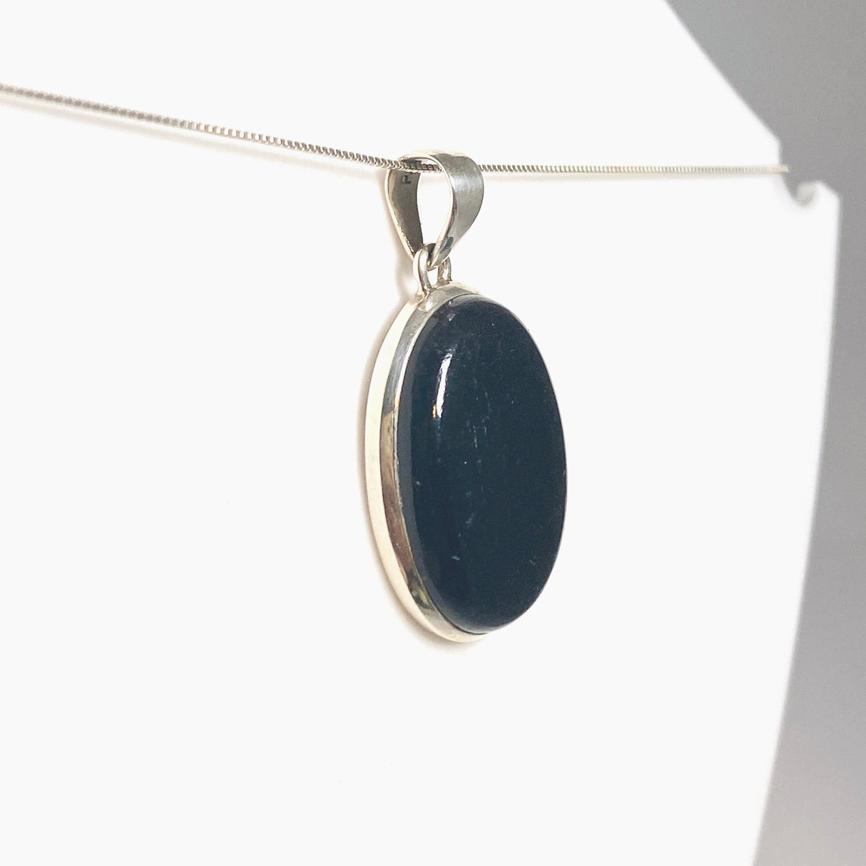 Black Tourmaline Oval Cabochon Pendant PPGJ1205