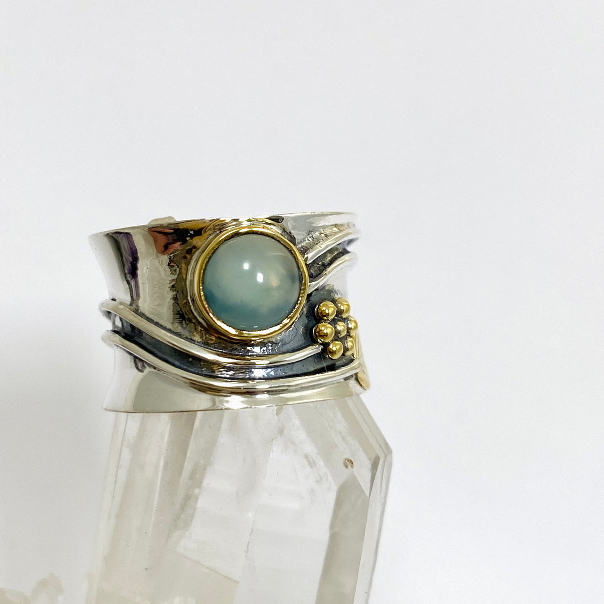 Blue Chalcedony Round Cabochon Ring in a Decorative Setting R4198