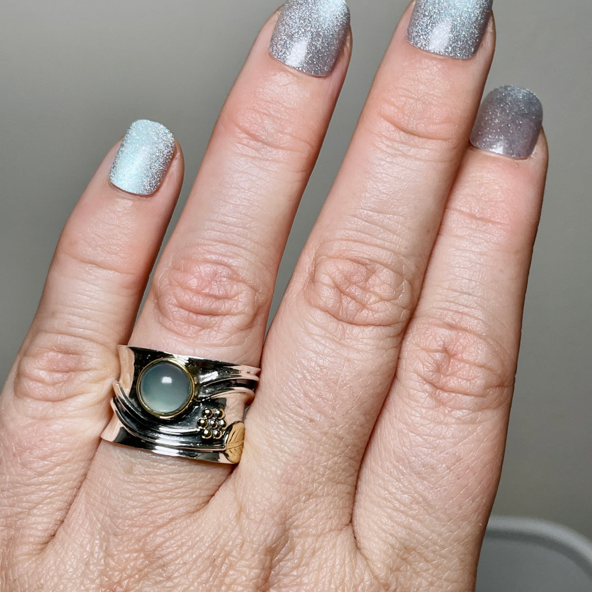Blue Chalcedony Round Cabochon Ring in a Decorative Setting R4198