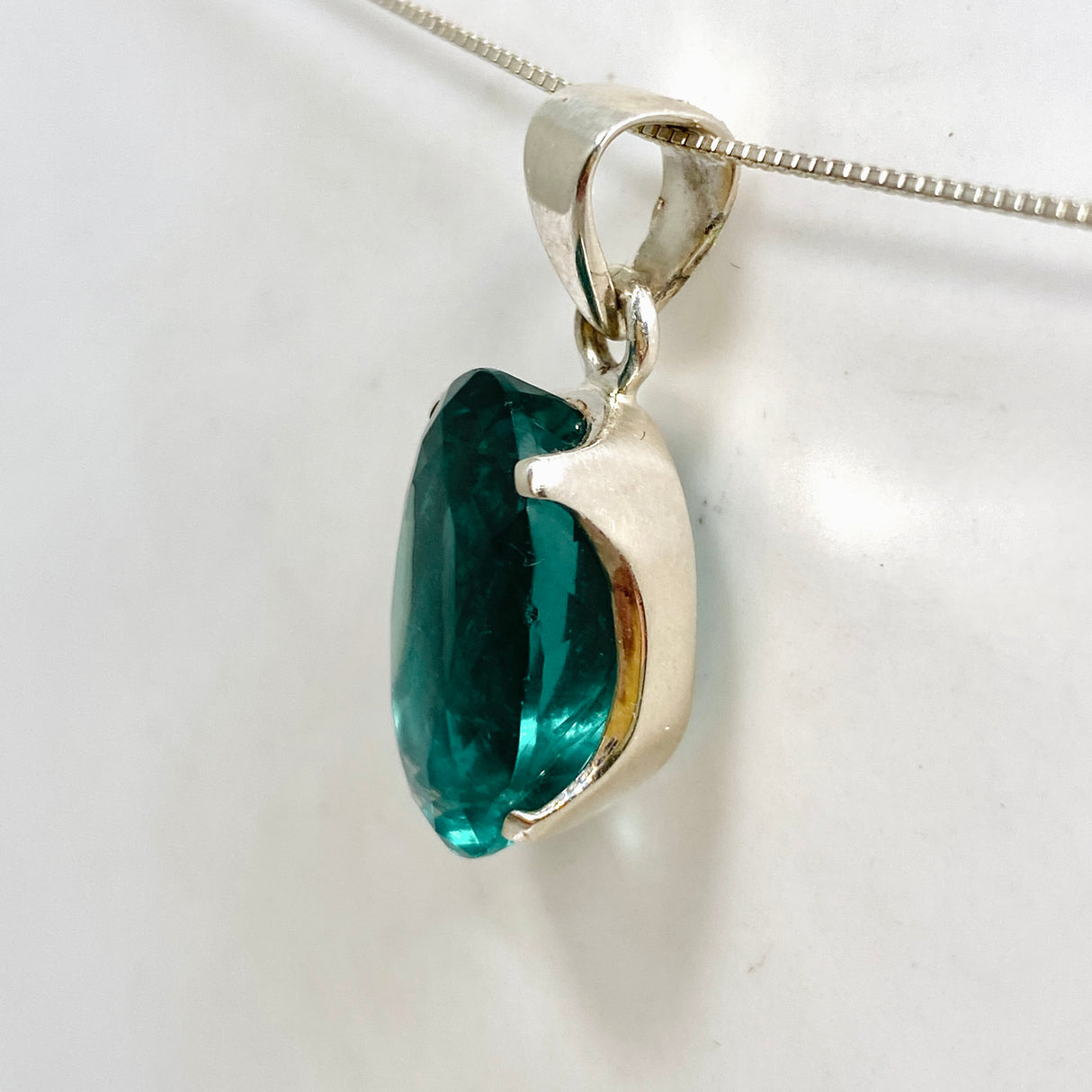 Blue Fluorite Oval Faceted Pendant PPGJ1281