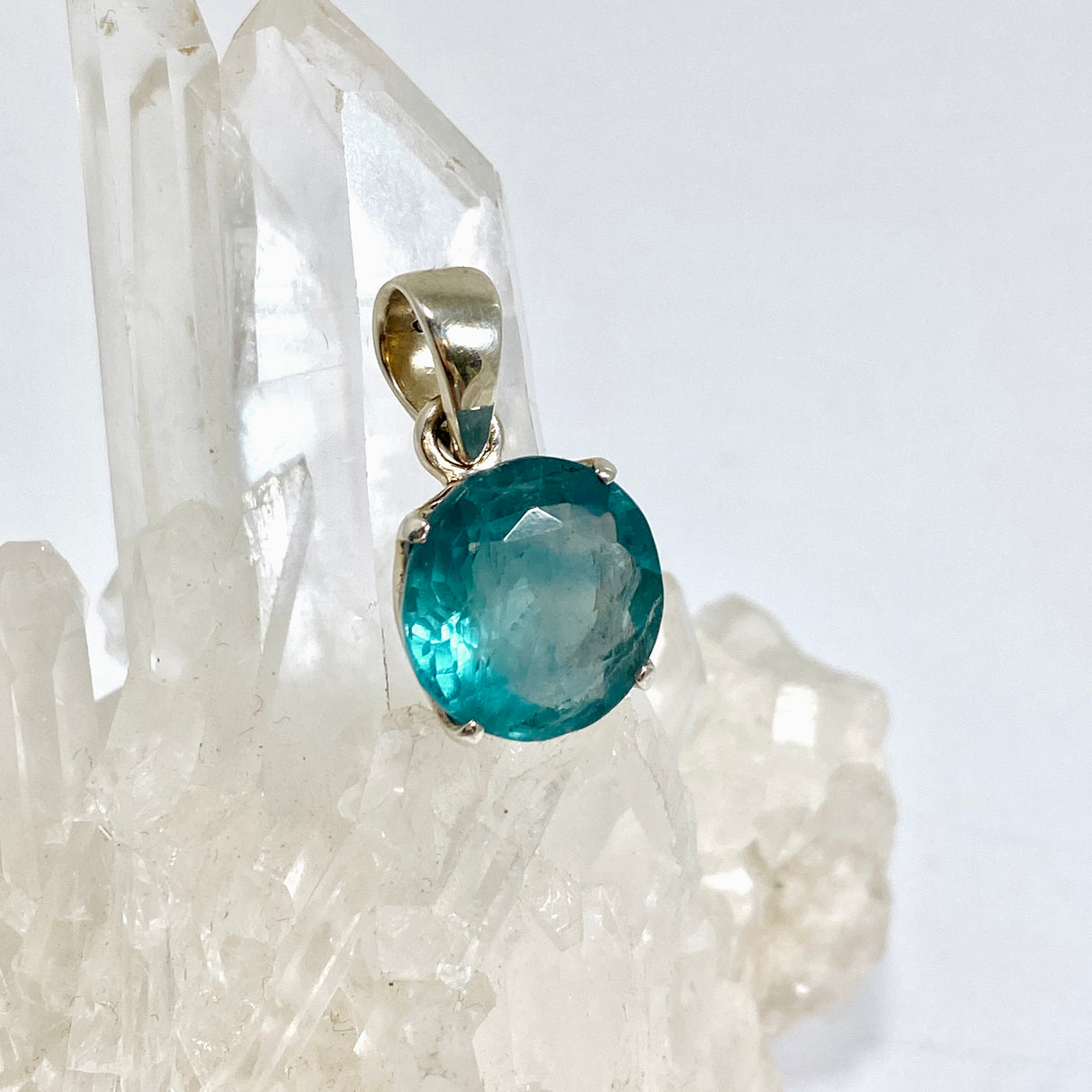 Blue Fluorite Round Faceted Pendant PPGJ1280