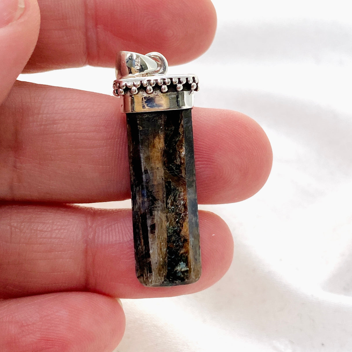 Blue Kyanite Crystal Pendant in a Decorative Setting KPGJ4621