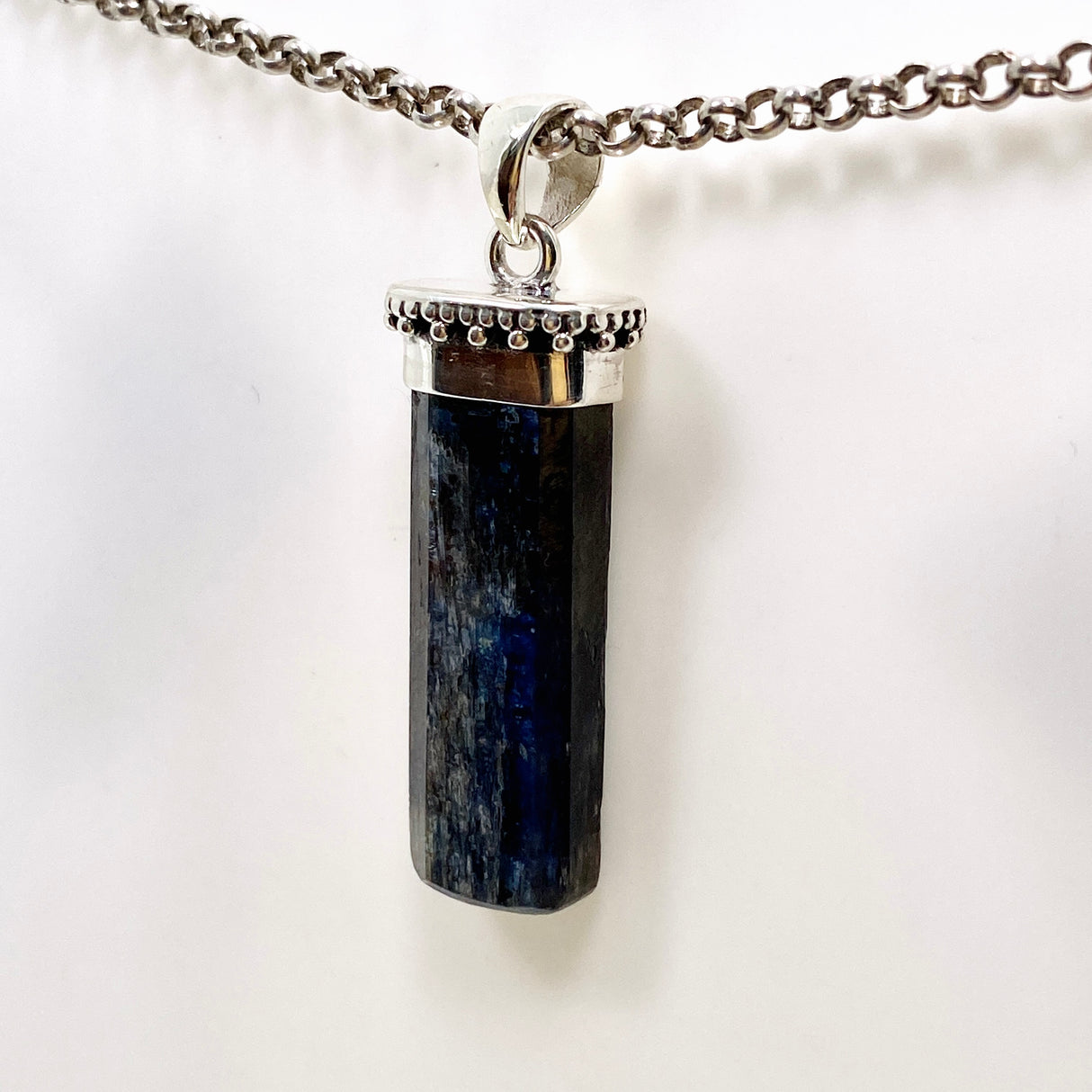 Blue Kyanite Crystal Pendant in a Decorative Setting KPGJ4621