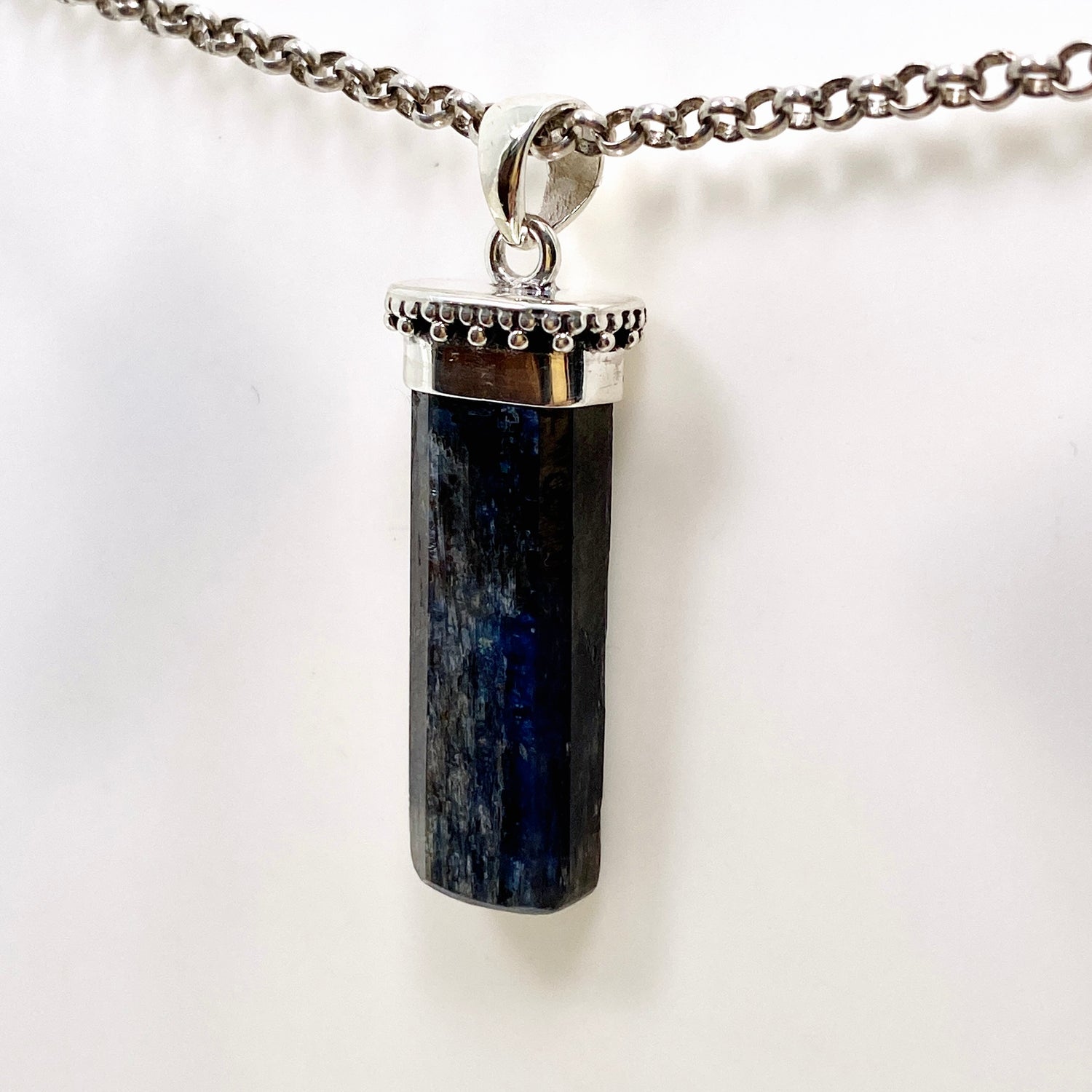 Blue Kyanite Crystal Pendant in a Decorative Setting KPGJ4621