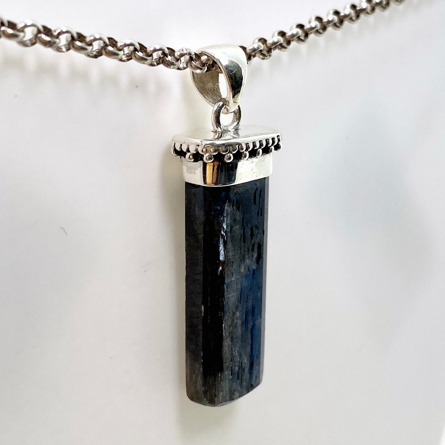 Blue Kyanite Crystal Pendant in a Decorative Setting KPGJ4621