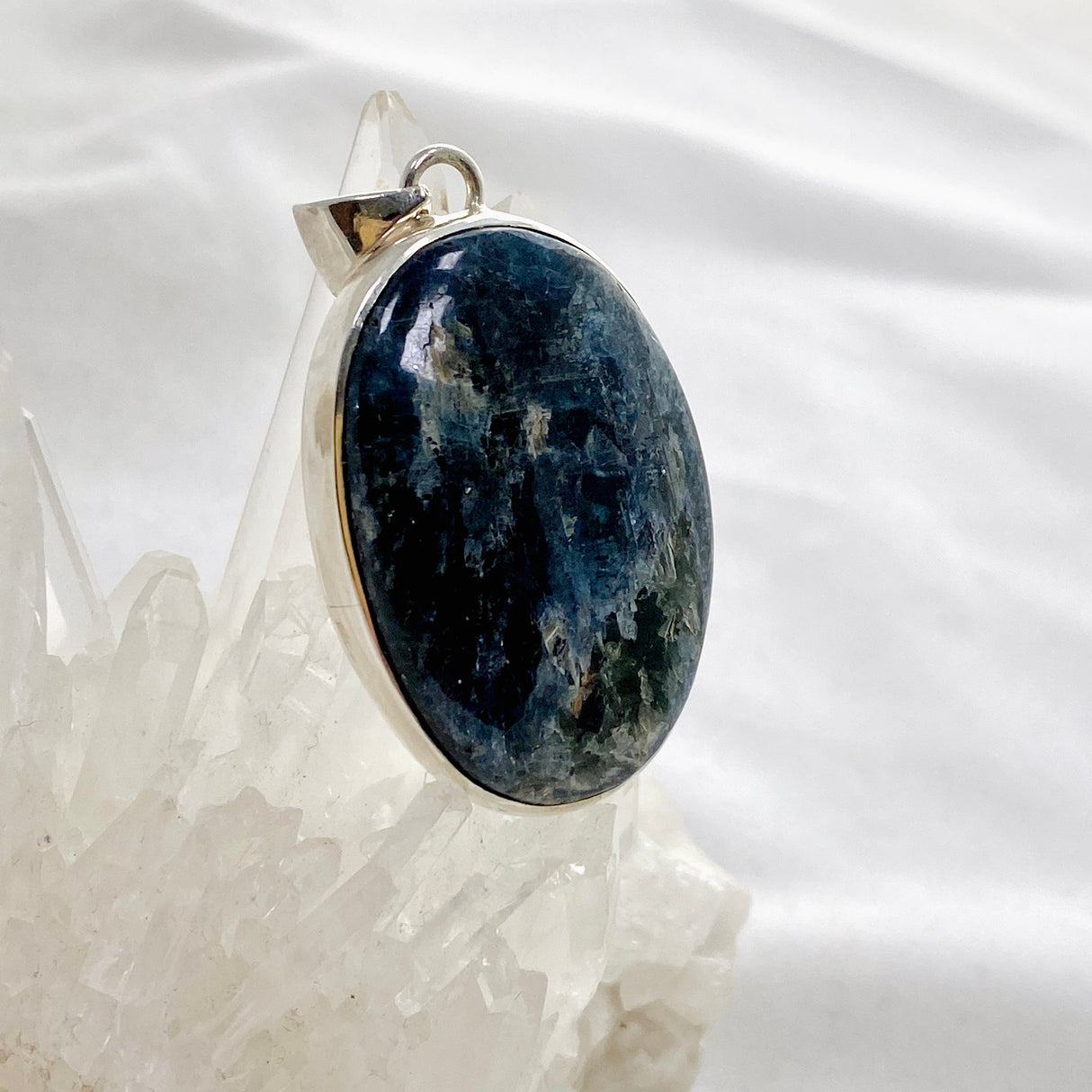 Blue Kyanite Oval Cabochon Pendant KPGJ4616