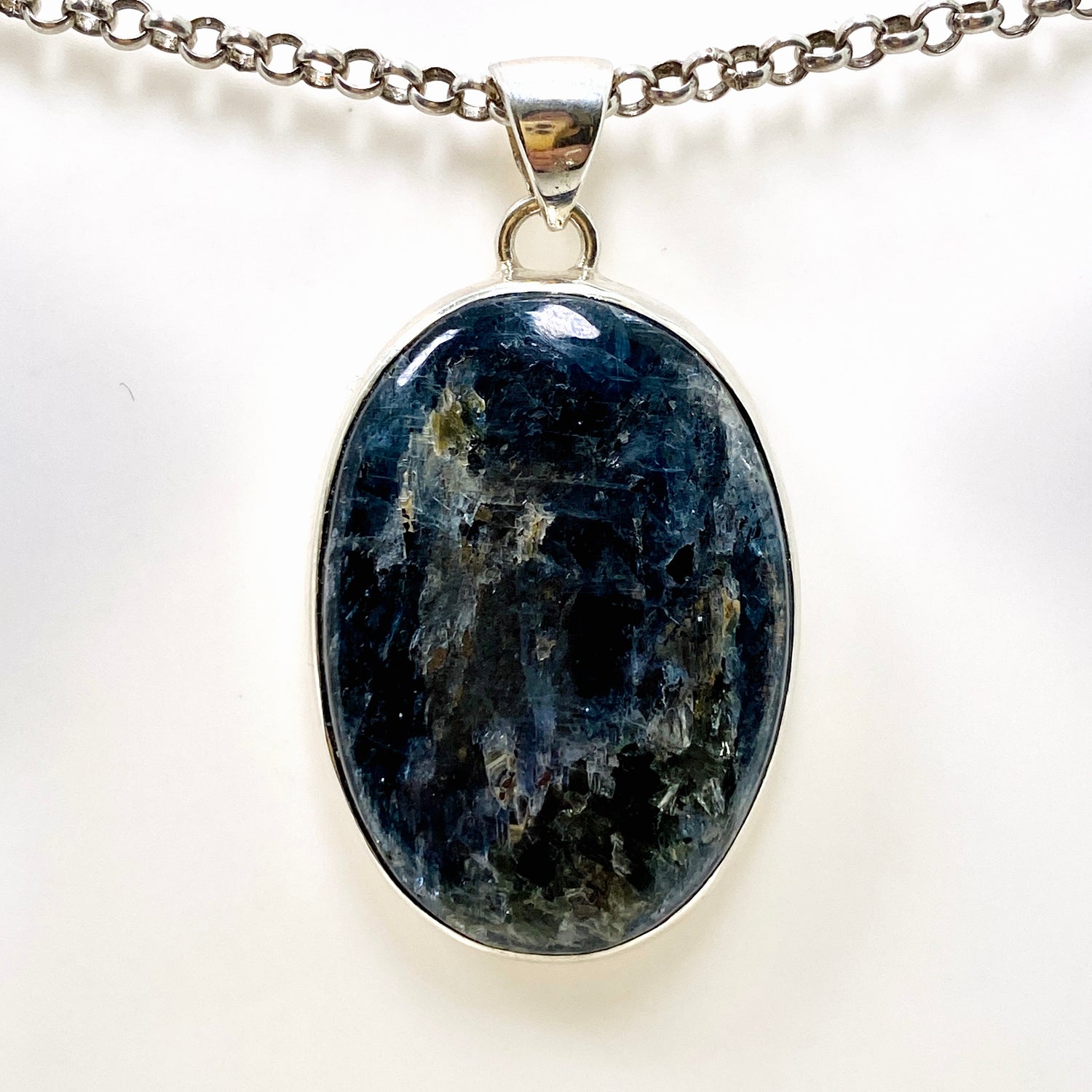 Blue Kyanite Oval Cabochon Pendant KPGJ4616