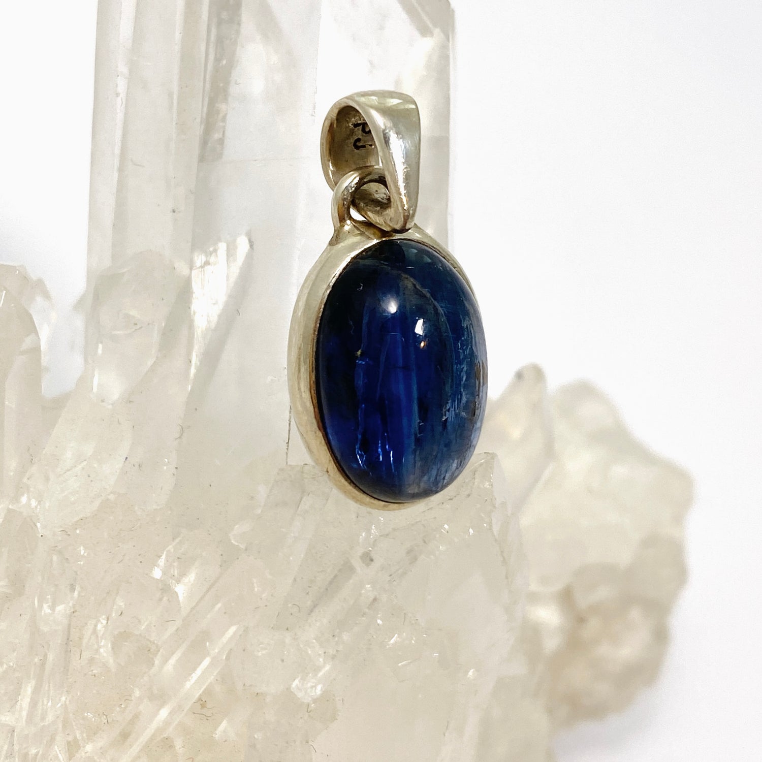 Blue Kyanite Oval Cabochon Pendant PPGJ796