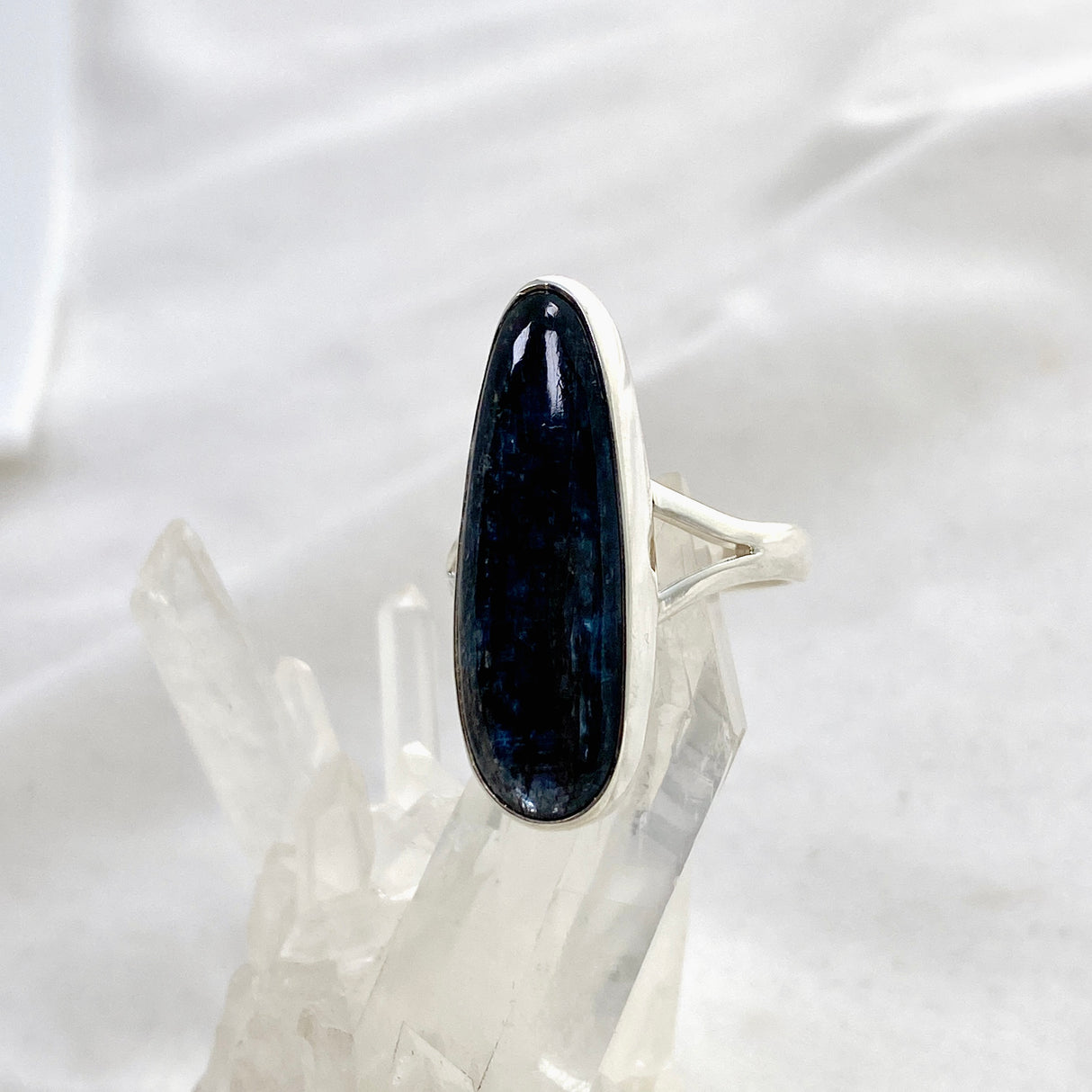 Blue Kyanite Teardrop Cabochon Split Band Ring Size 9.5 KRGJ3282