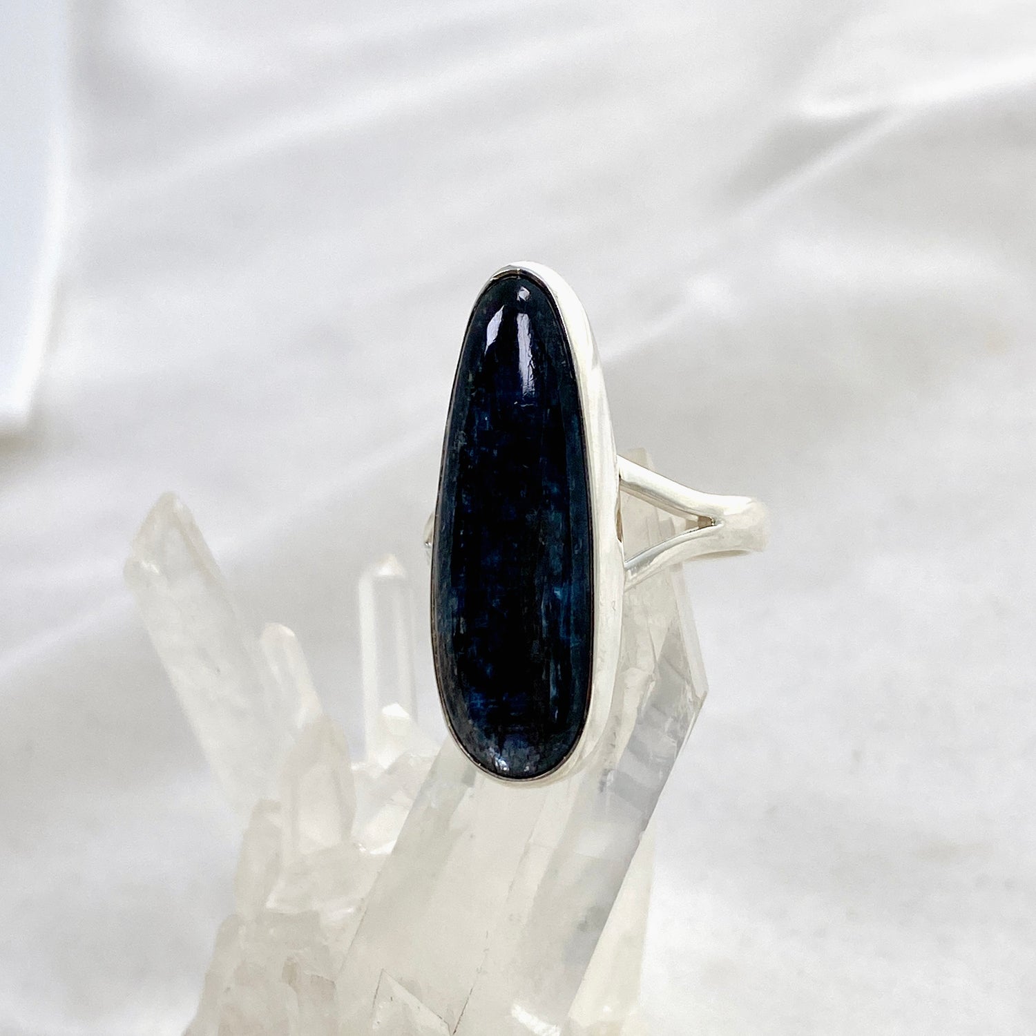 Blue Kyanite Teardrop Cabochon Split Band Ring Size 9.5 KRGJ3282