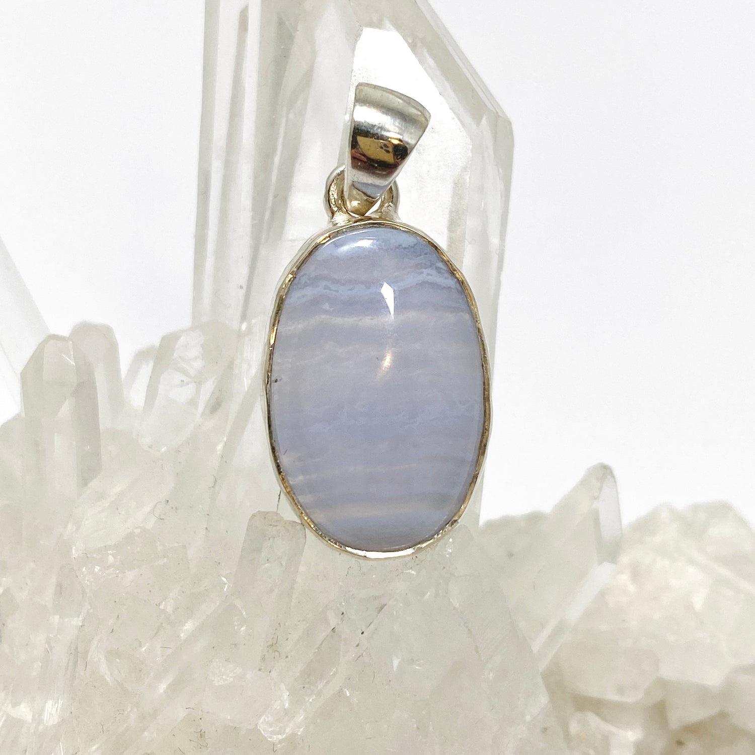 Blue Lace Agate Oval Cabochon Pendant in a Hammered Setting KPGJ4818