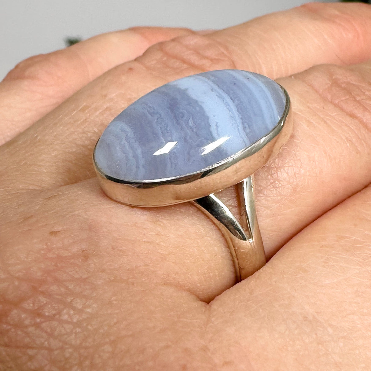 Blue Lace Agate Oval Cabochon Ring Size 8 KRGJ3377
