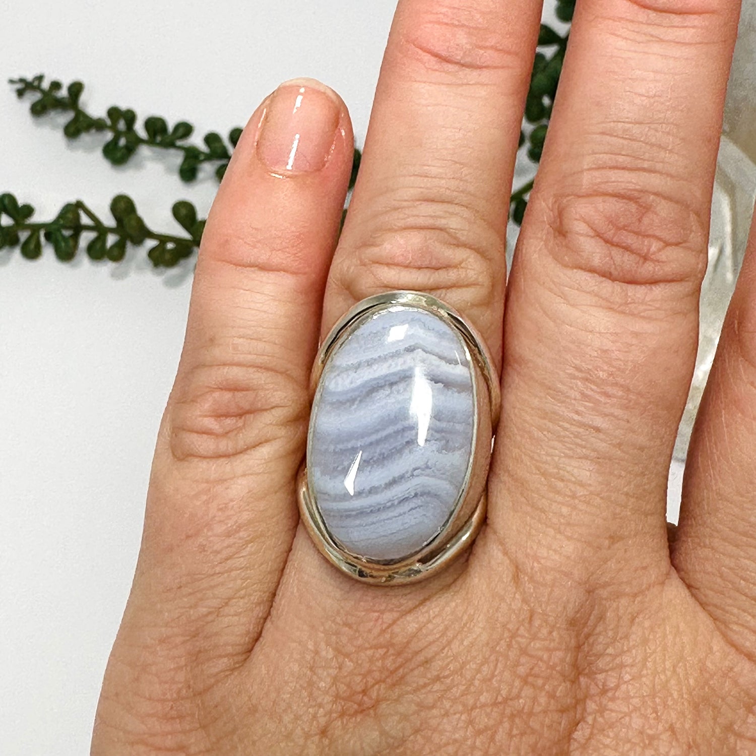 Blue Lace Agate Oval Cabochon Split Band Ring Size 7 KRGJ3378