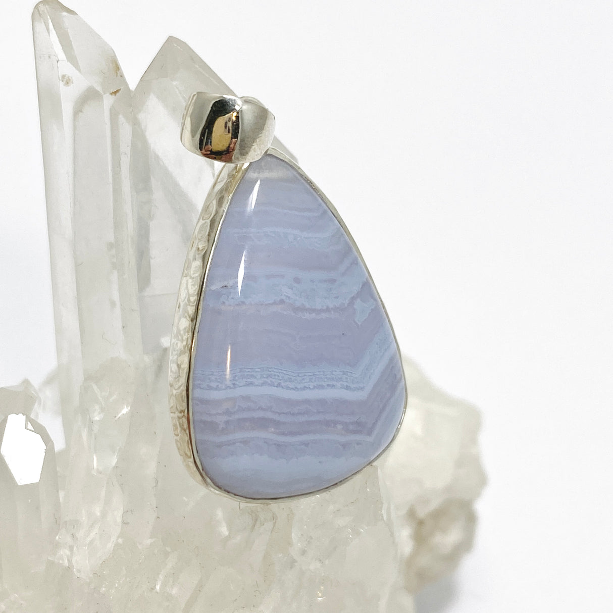 Blue Lace Agate Teardrop Cabochon Pendant in a Hammered Setting KPGJ4830