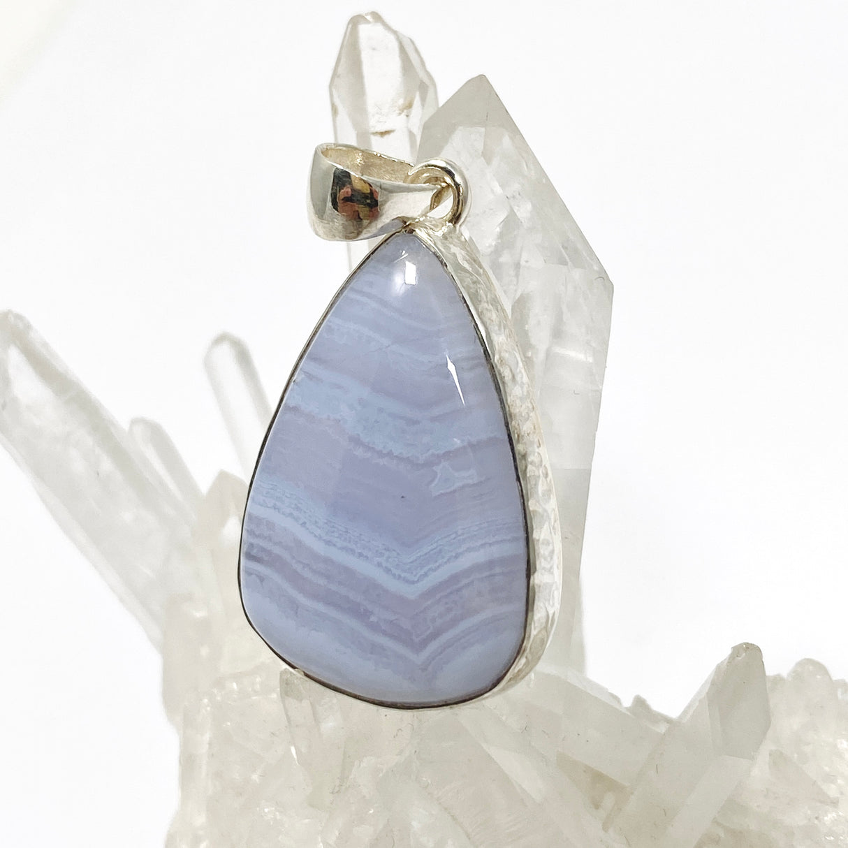 Blue Lace Agate Teardrop Cabochon Pendant in a Hammered Setting KPGJ4830