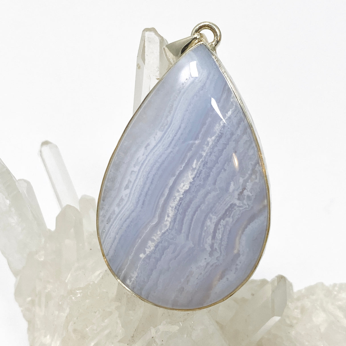 Blue Lace Agate Teardrop Cabochon Pendant in a Hammered Setting KPGJ4831