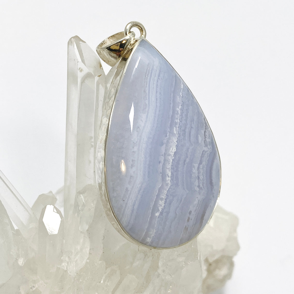 Blue Lace Agate Teardrop Cabochon Pendant in a Hammered Setting KPGJ4831