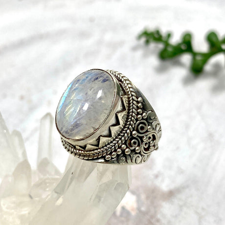 Boho Style Moonstone oval ring s.9 KRGJ2769 - Nature's Magick