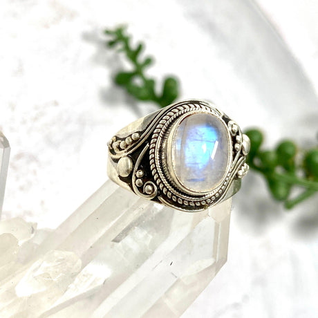 Boho Style Moonstone oval ring s.9 R4075-MS - Nature's Magick
