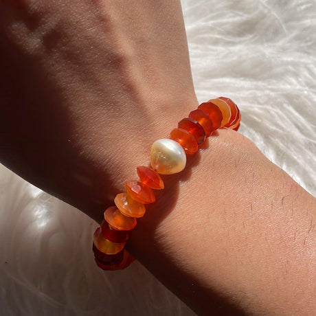 Carnelian Faceted Bead and Pearl Gemstone Bracelet GB-EP-CAR-02 - Nature's Magick