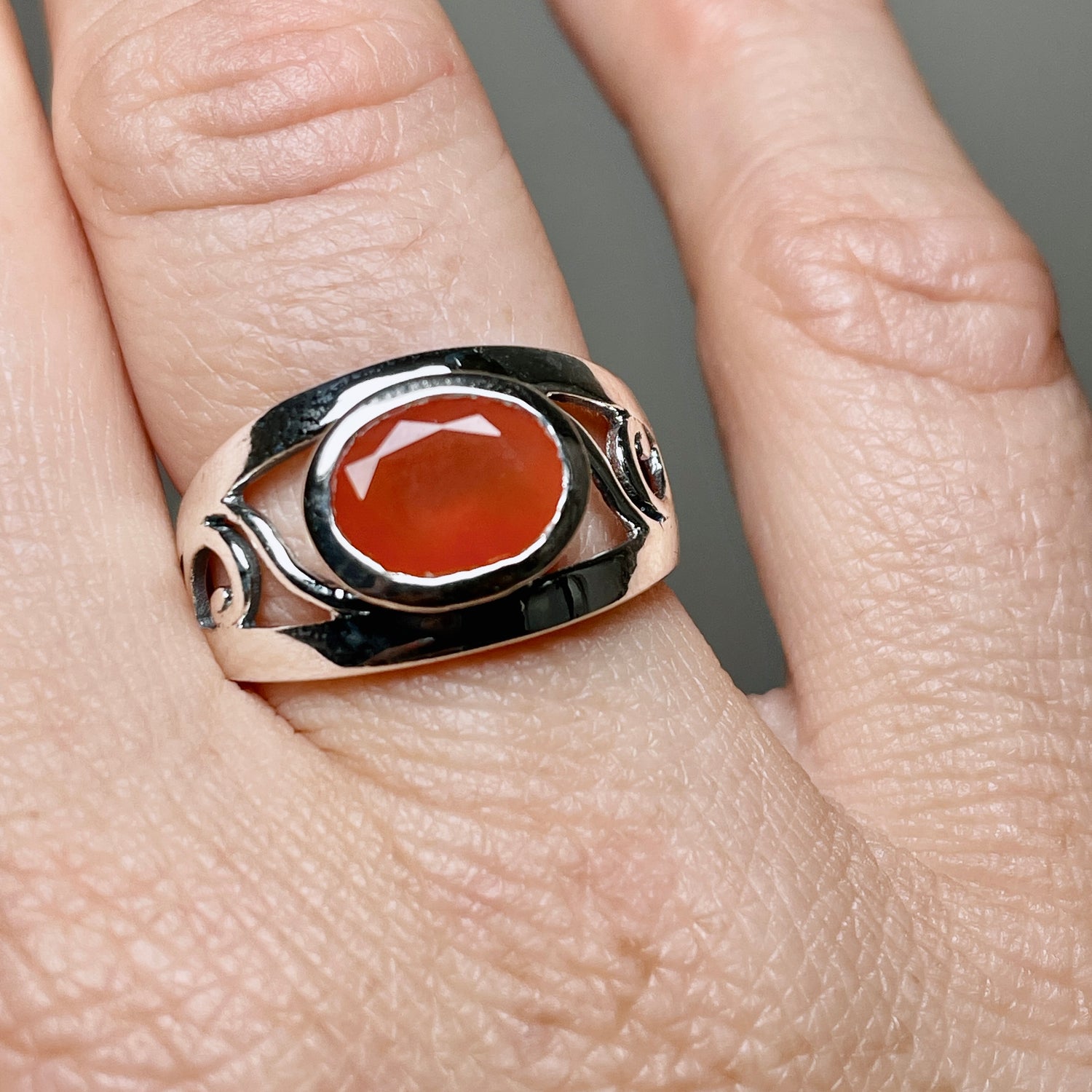 Carnelian Oval Faceted Boho Decorative Ring R3820