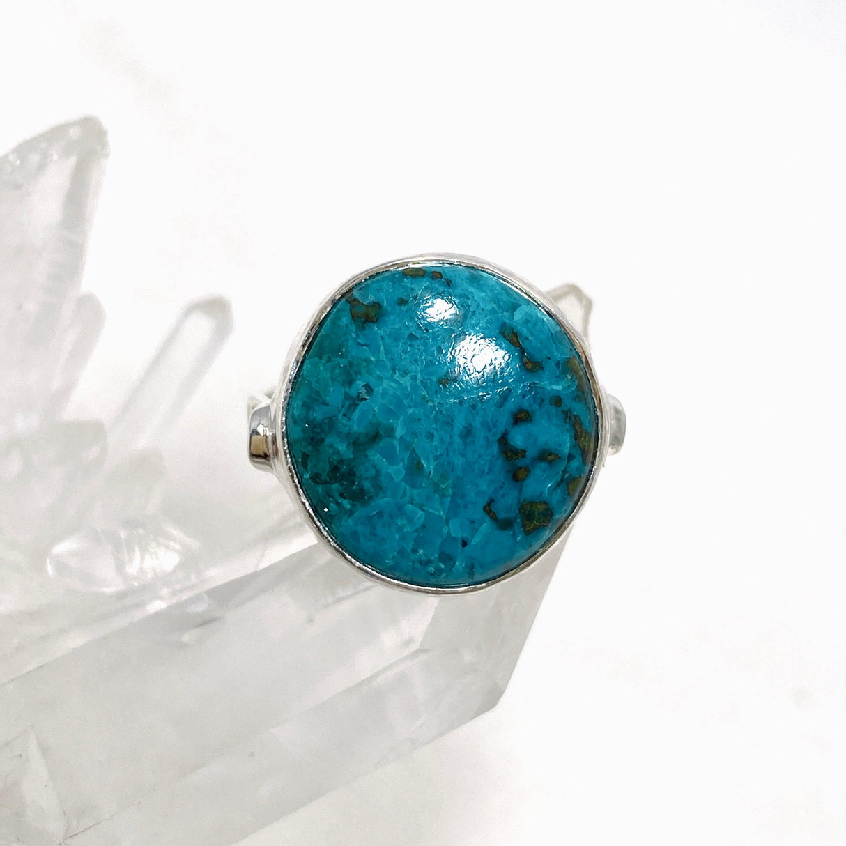 Chrysocolla with Shattuckite and Dioptase Round Ring with a Hammered Band Size 9 KRGJ3235 - Nature's Magick