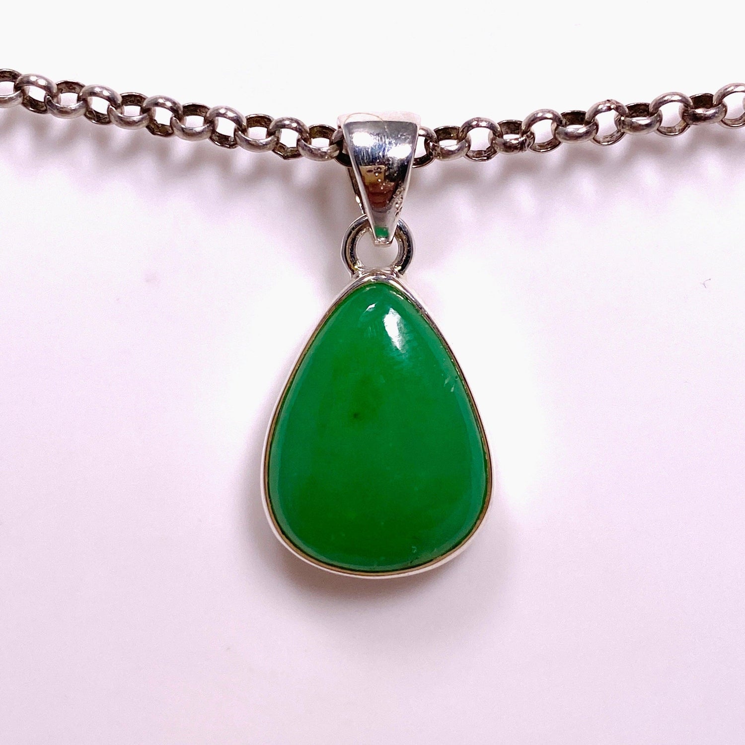 Chrysoprase Teardrop Pendant KPGJ4460 - Nature's Magick