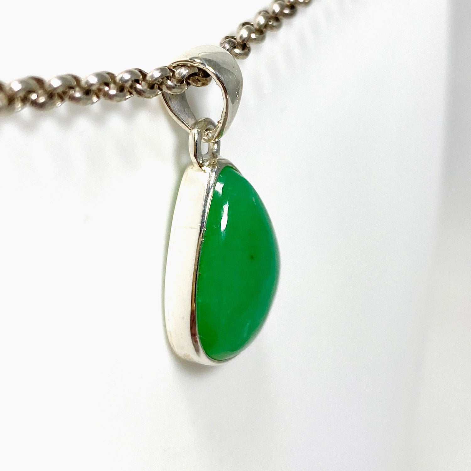 Chrysoprase Teardrop Pendant KPGJ4460 - Nature's Magick