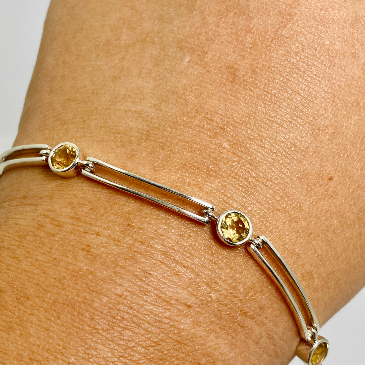 Citrine round faceted gemstones with silver split spacer design bracelet