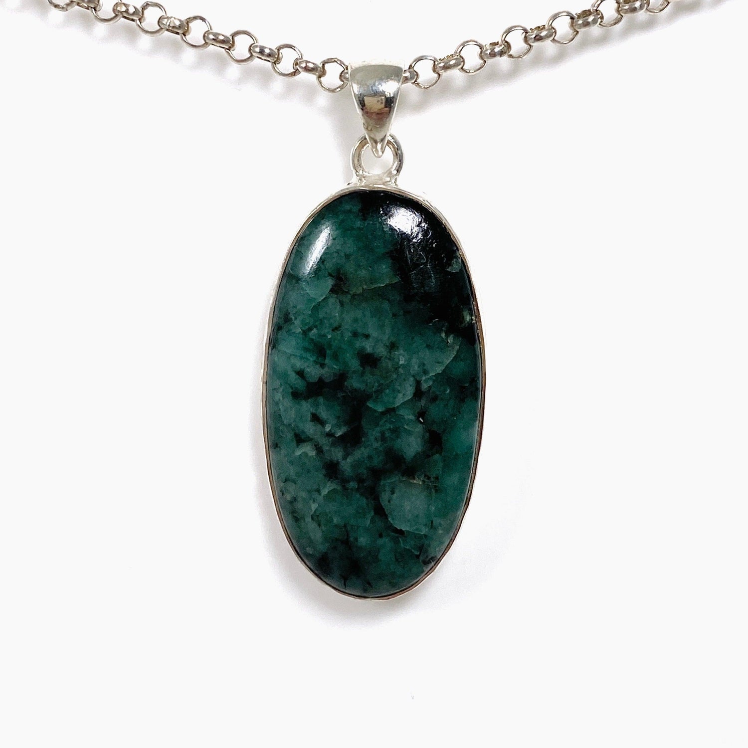 Emerald Oval Pendant KPGJ4181 - Nature's Magick