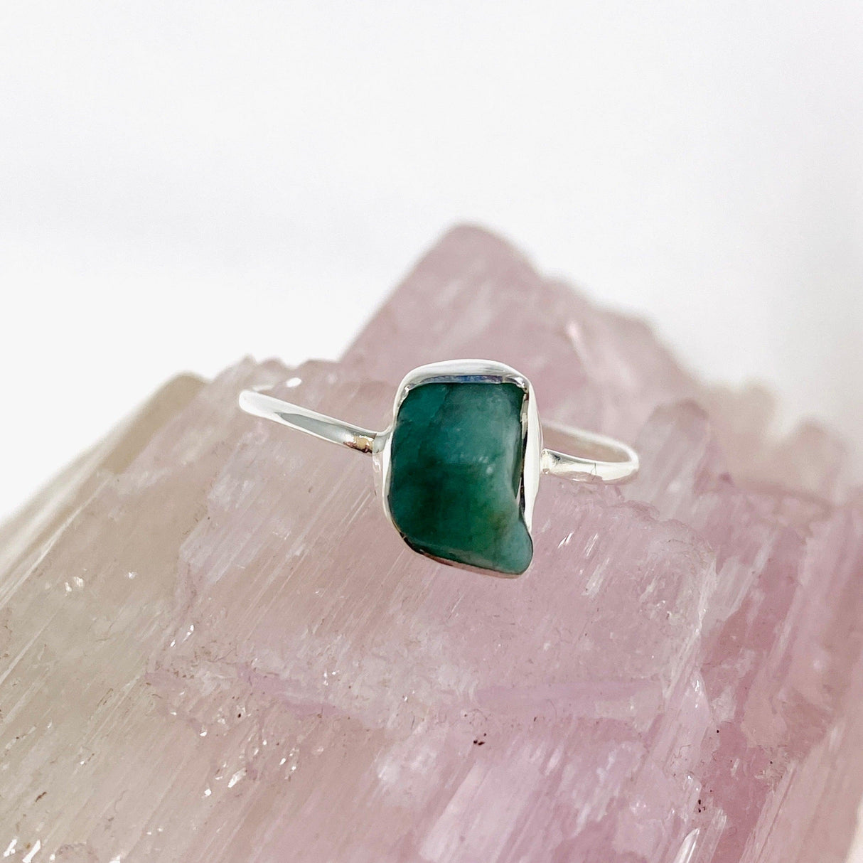 Emerald Raw Crystal Fine Band Ring R3701-EM - Nature's Magick