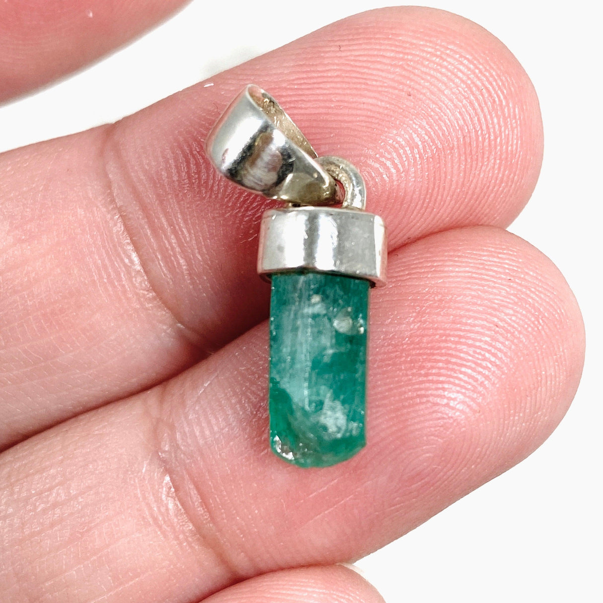 Emerald Raw Petite Pendant PPGJ519 - Nature's Magick