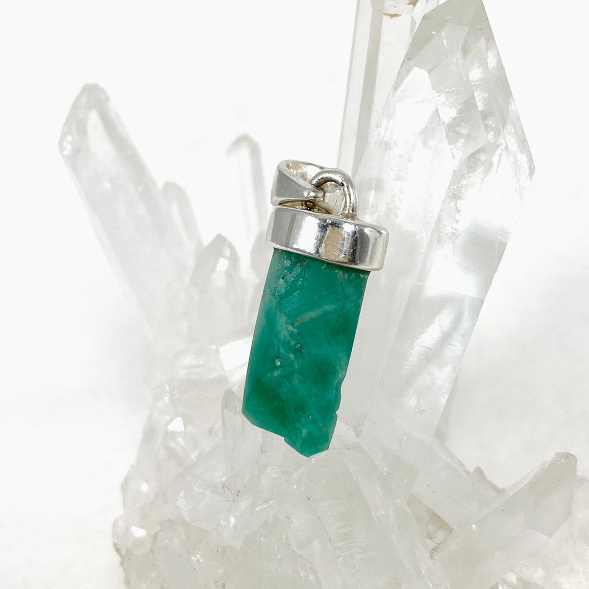 Emerald Raw Petite Pendant PPGJ520 - Nature's Magick