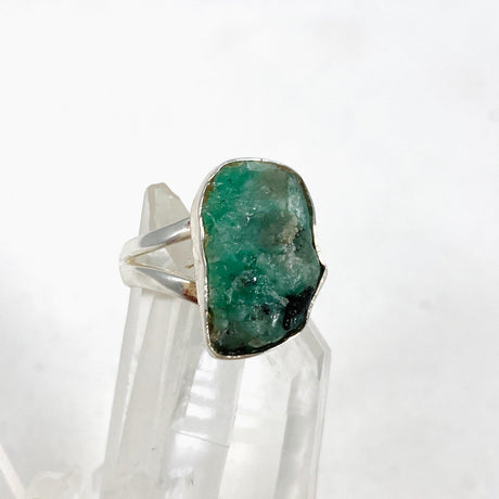 Emerald Raw Ring Size 7 KRGJ2979 - Nature's Magick