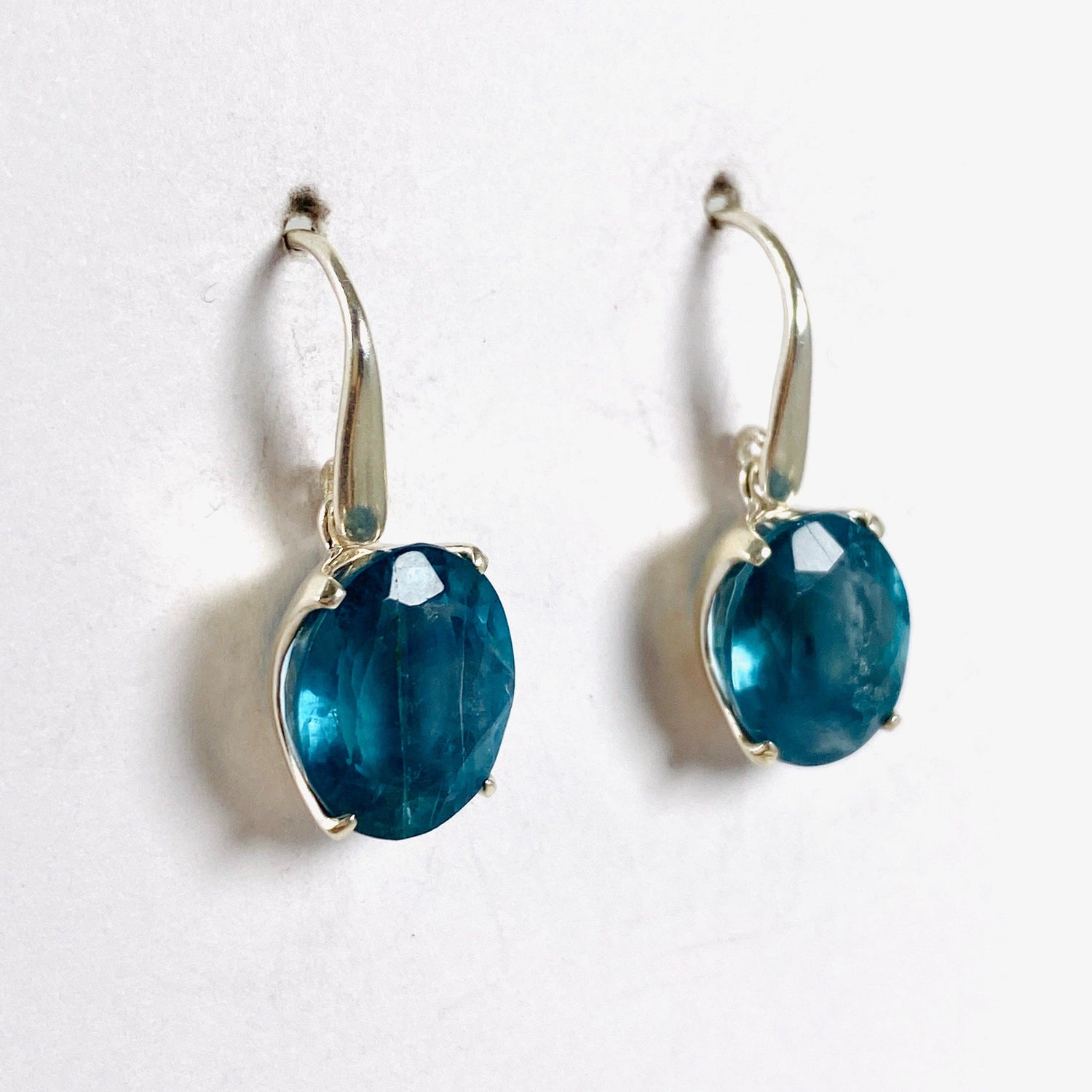 Fluorite Oval Faceted Earrings PEGJ114 - Nature's Magick
