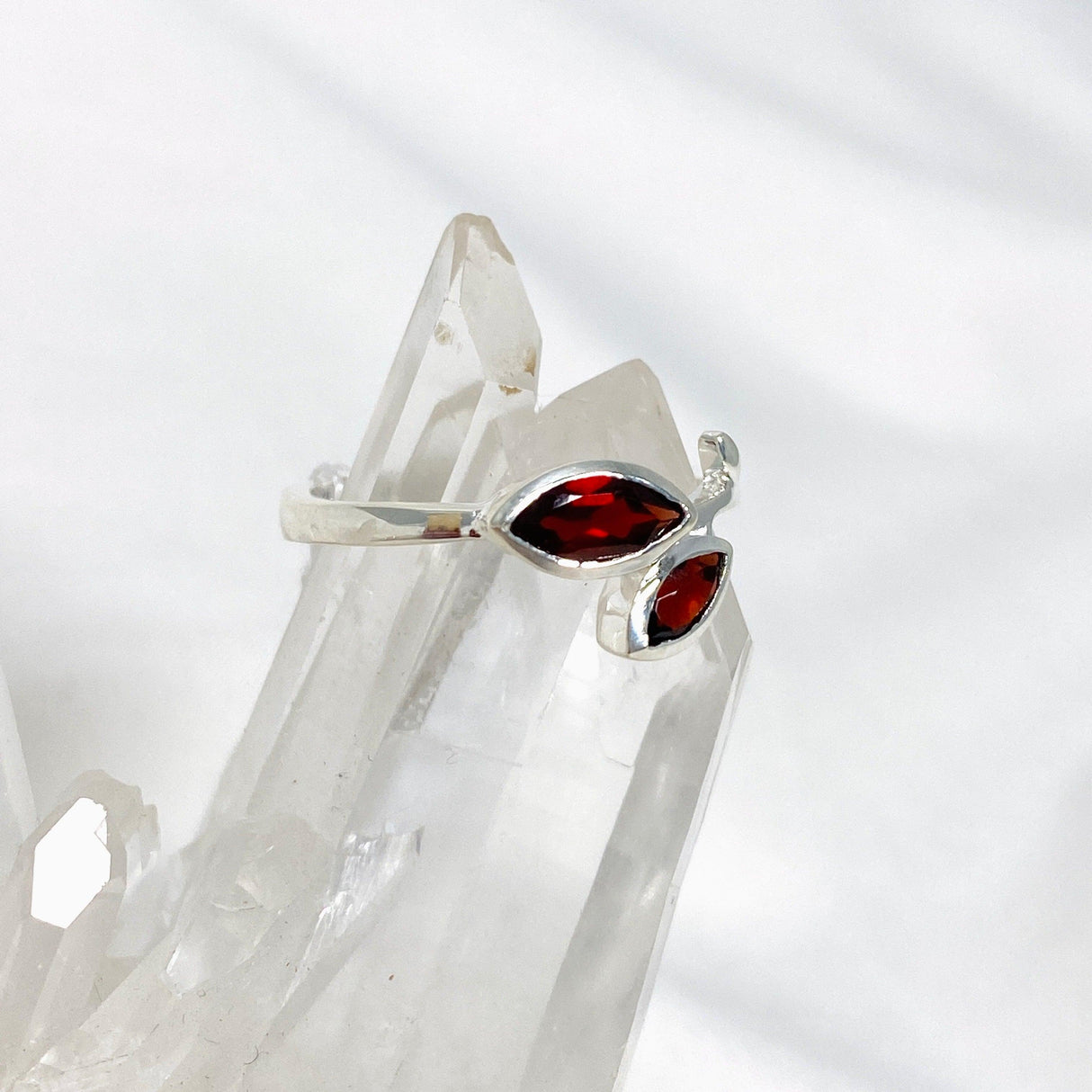 Garnet Faceted Marquise Multistone Leaf Ring R3735 - Nature's Magick