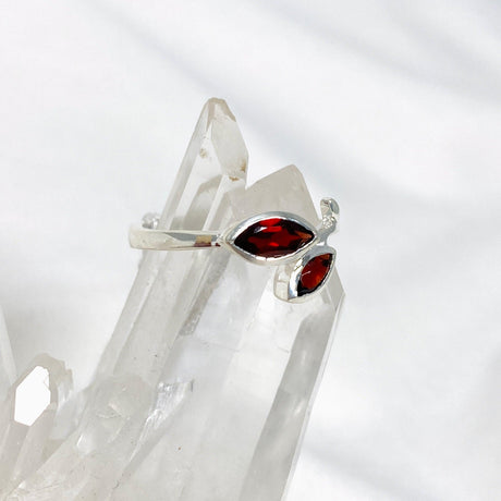 Garnet Faceted Marquise Multistone Leaf Ring R3735 - Nature's Magick