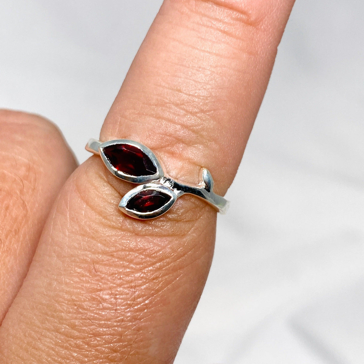 Garnet Faceted Marquise Multistone Leaf Ring R3735 - Nature's Magick