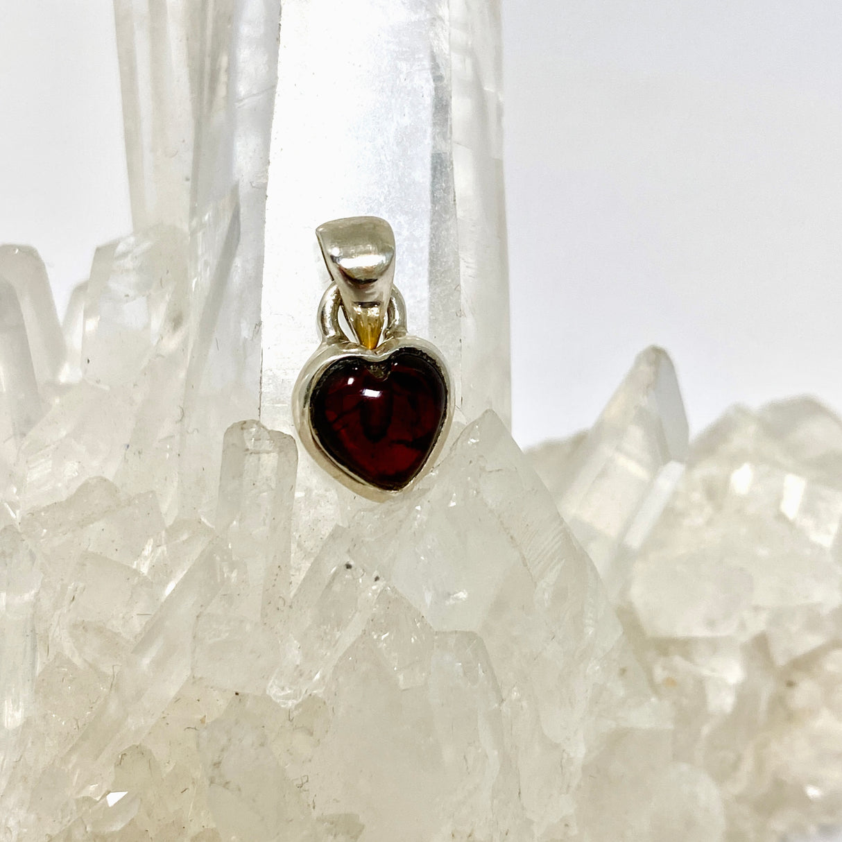 Garnet Heart Cabochon Pendant PPGJ1155