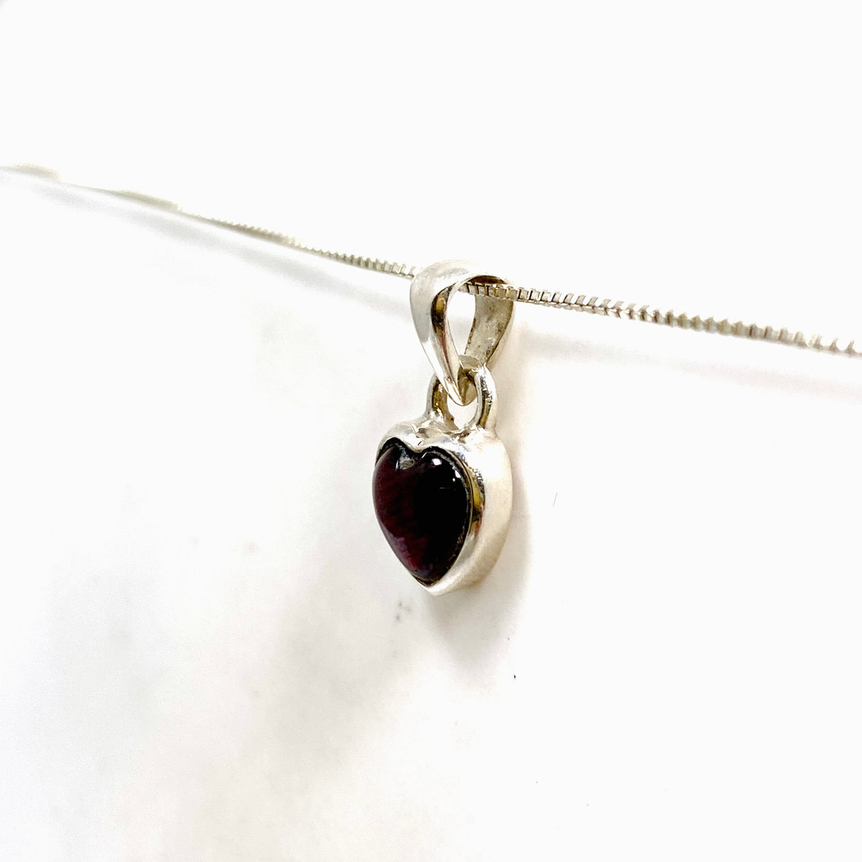Garnet Heart Cabochon Pendant PPGJ1155